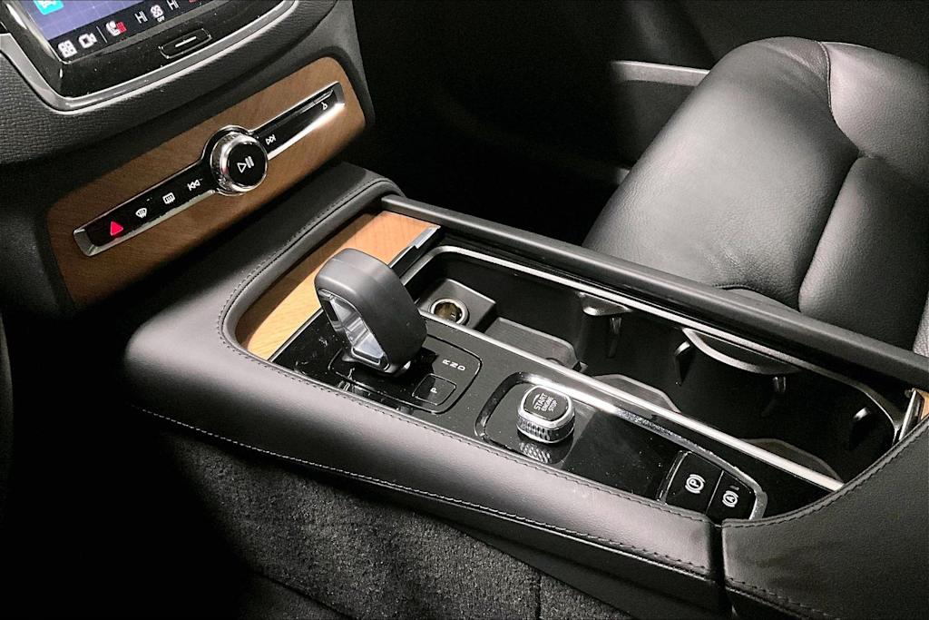 Thumbnail: 2024 Volvo XC90 - 17