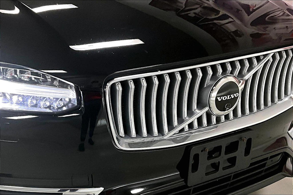 Thumbnail: 2024 Volvo XC90 - 32