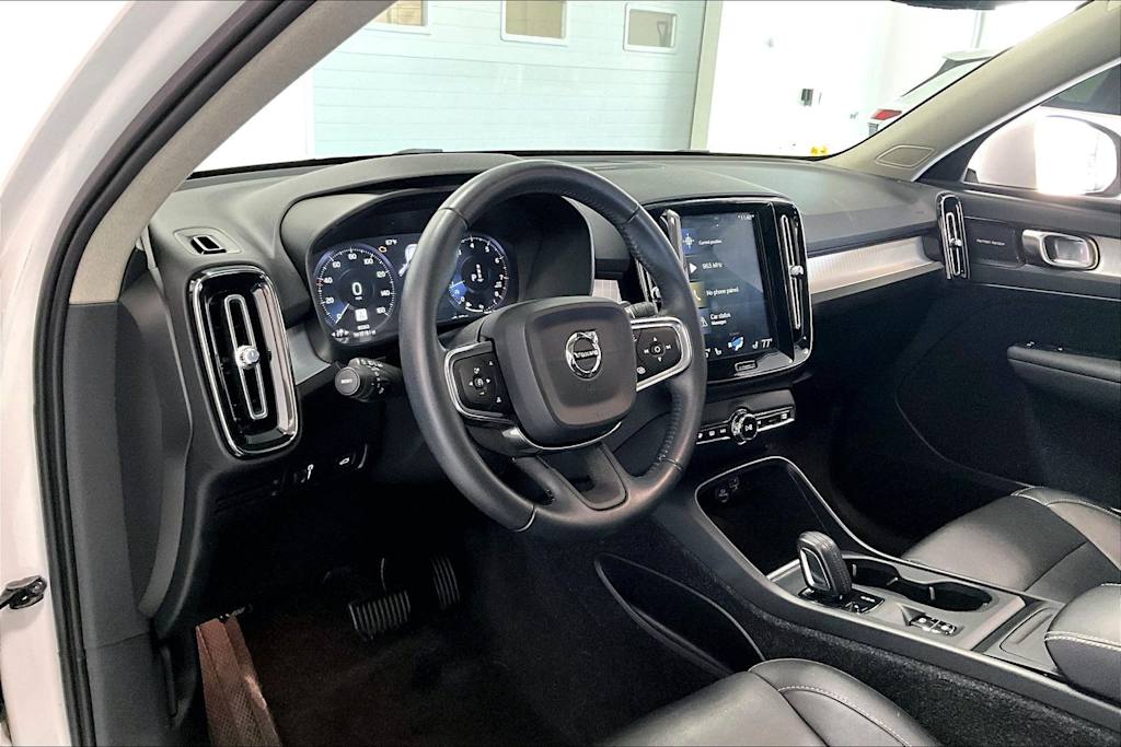 Thumbnail: 2019 Volvo XC40 - 2