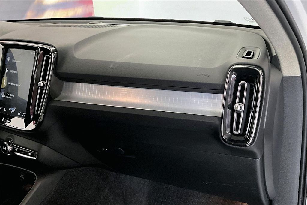 Thumbnail: 2019 Volvo XC40 - 20