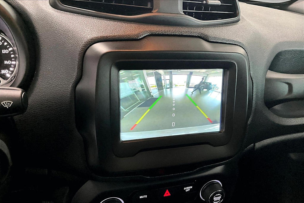 Thumbnail: 2020 Jeep Renegade - 24
