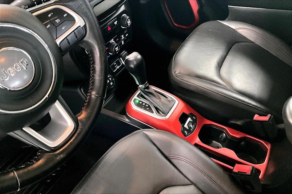 Thumbnail: 2020 Jeep Renegade - 14
