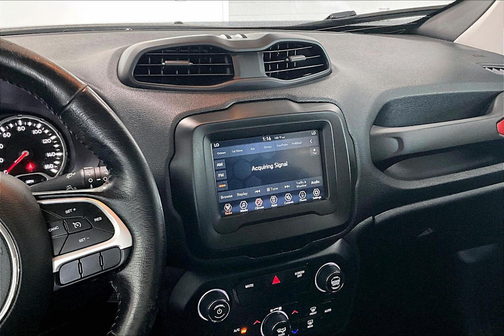Thumbnail: 2020 Jeep Renegade - 15