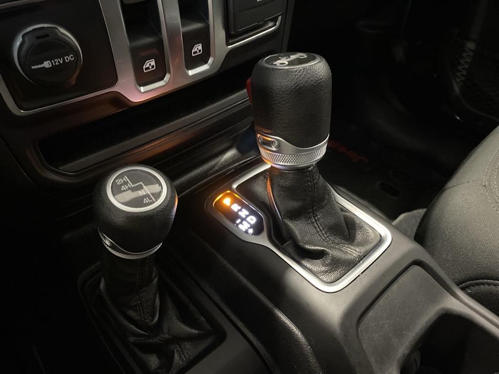 Thumbnail: 2020 Jeep Wrangler - 14