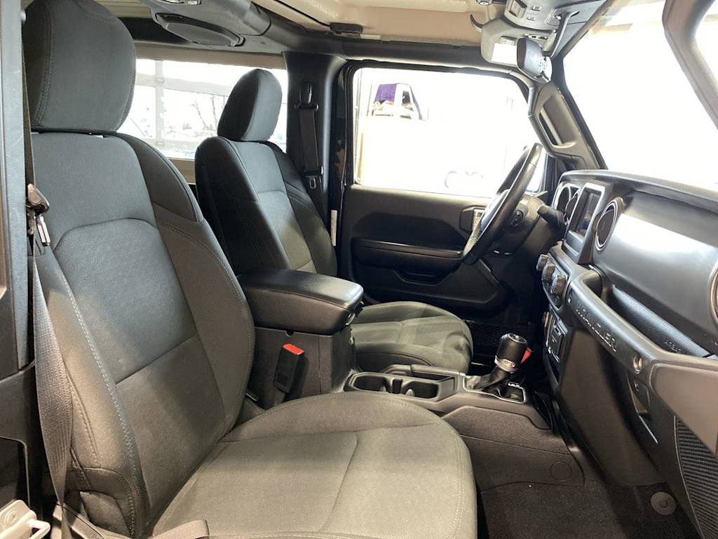 Thumbnail: 2020 Jeep Wrangler - 11