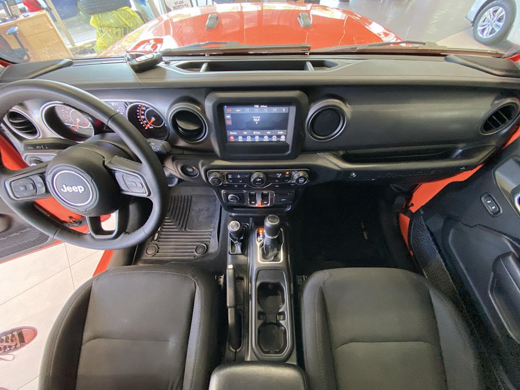 Thumbnail: 2023 Jeep Wrangler - 9