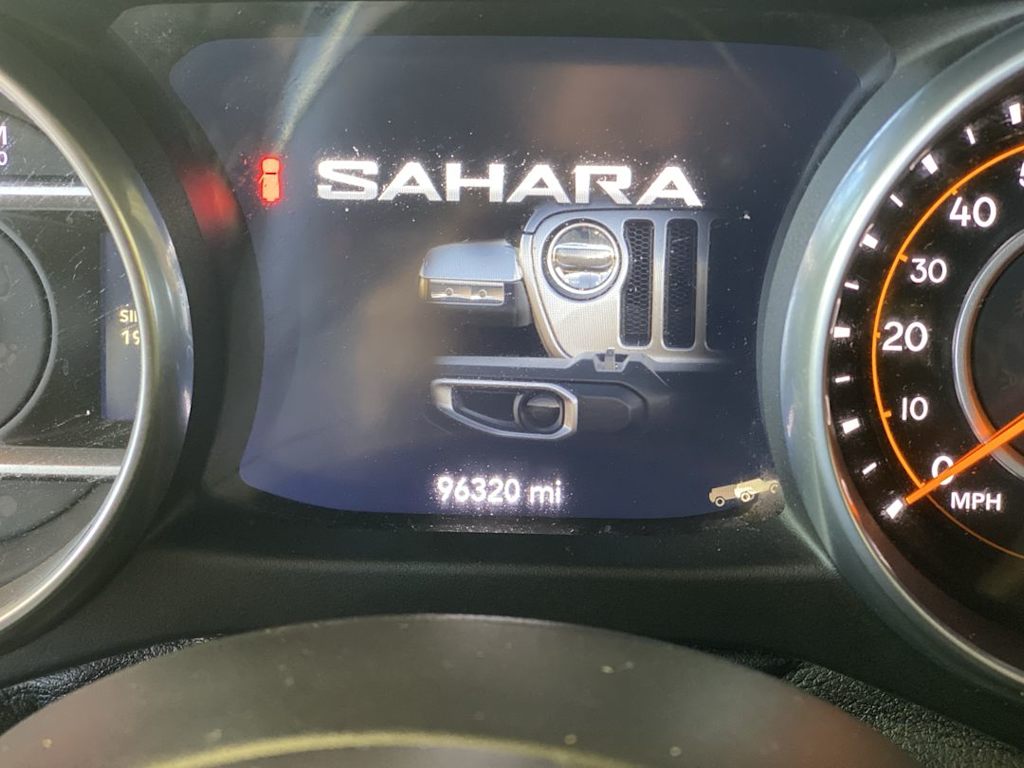 Thumbnail: 2018 Jeep Wrangler - 15