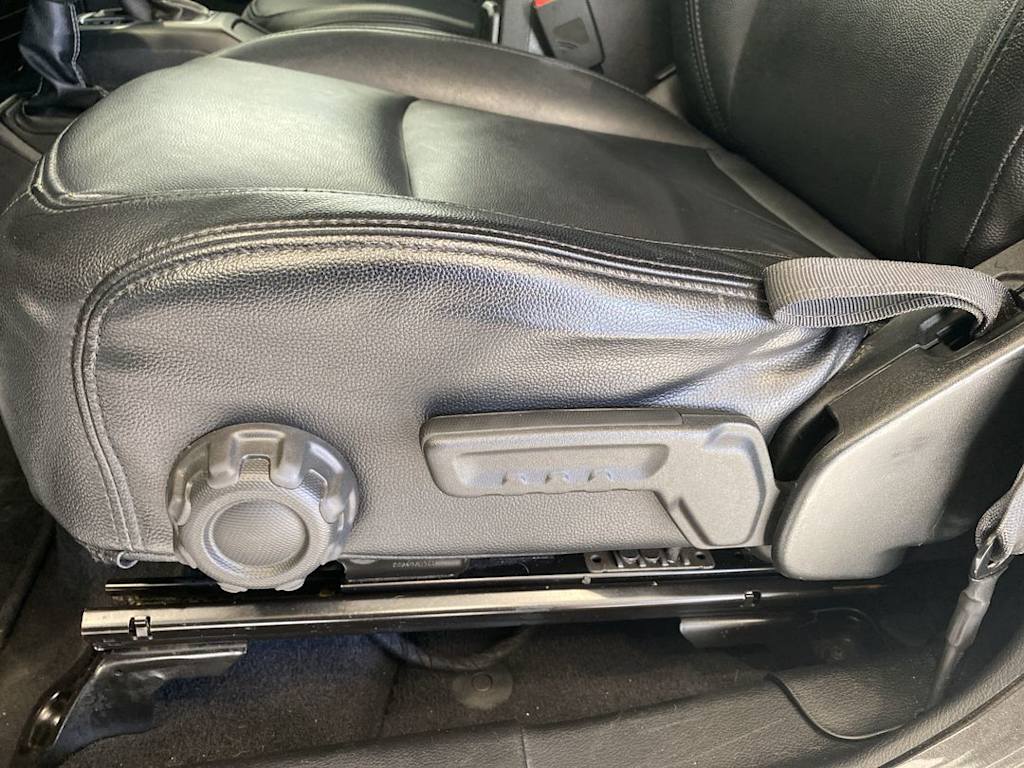 Thumbnail: 2018 Jeep Wrangler - 22