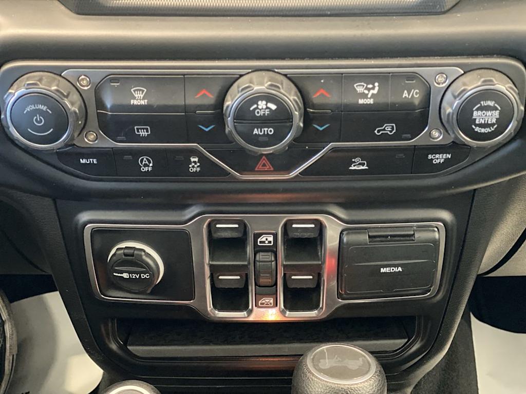 Thumbnail: 2023 Jeep Wrangler - 24