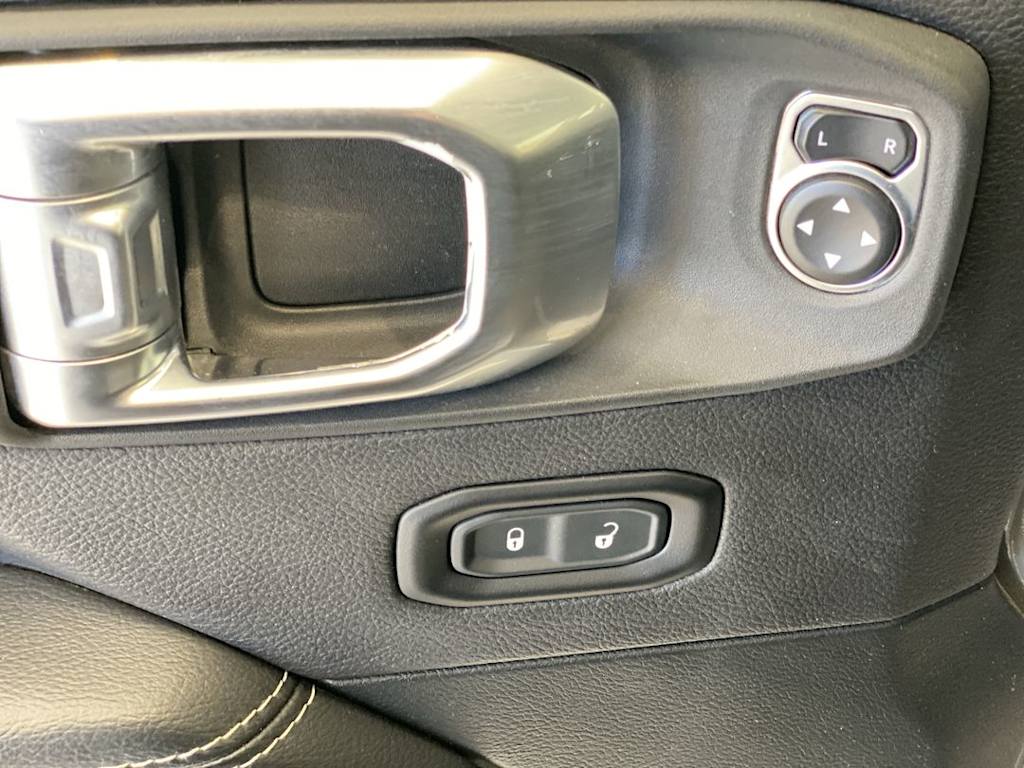 Thumbnail: 2023 Jeep Wrangler - 21