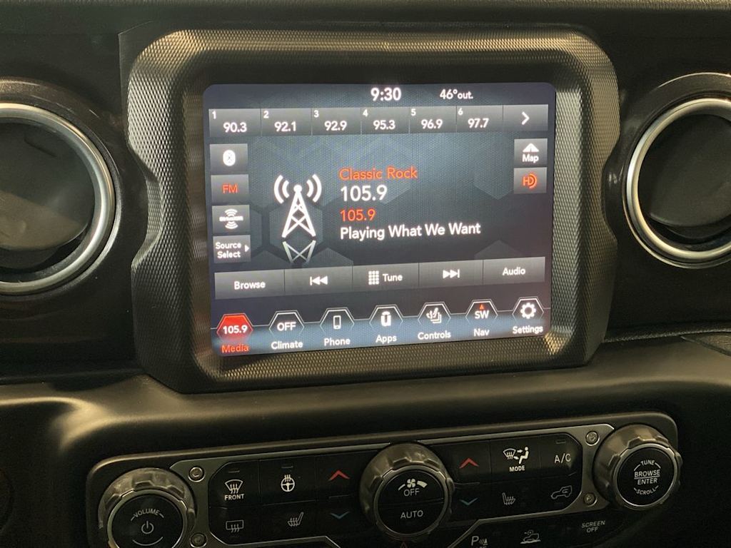 2021 Jeep Wrangler Unlimited Sahara 13