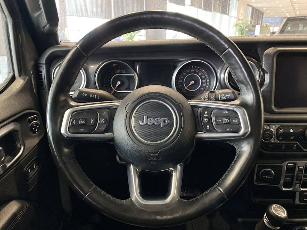 2021 Jeep Wrangler Unlimited Sahara 2