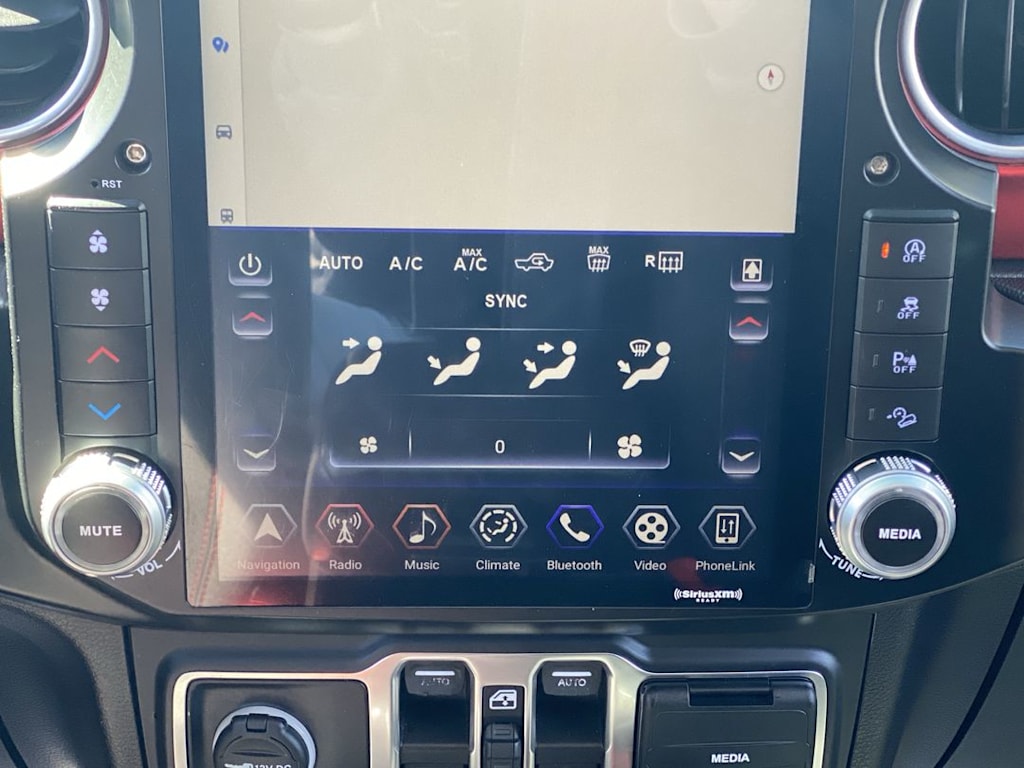 Thumbnail: 2018 Jeep Wrangler - 23