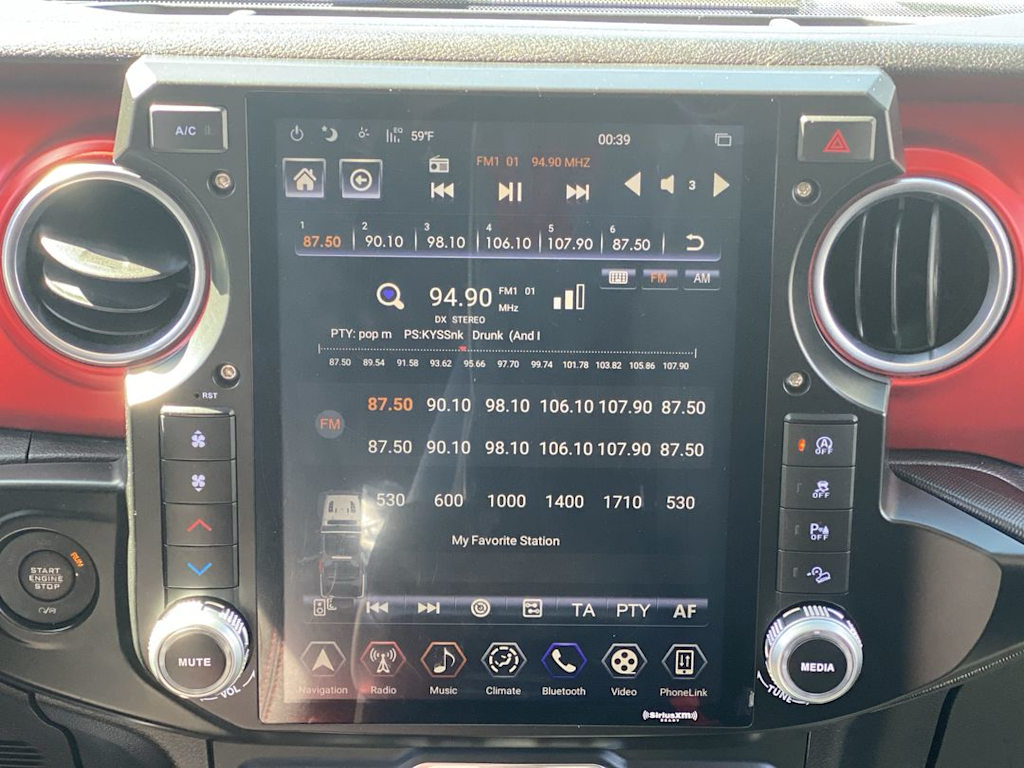 Thumbnail: 2018 Jeep Wrangler - 11