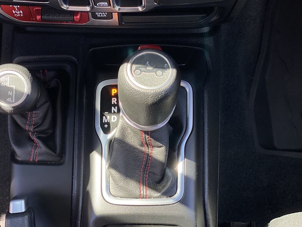 Thumbnail: 2018 Jeep Wrangler - 12