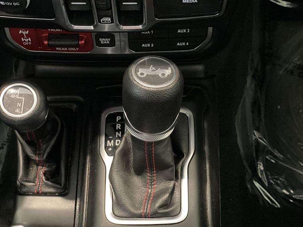 Thumbnail: 2018 Jeep Wrangler - 14