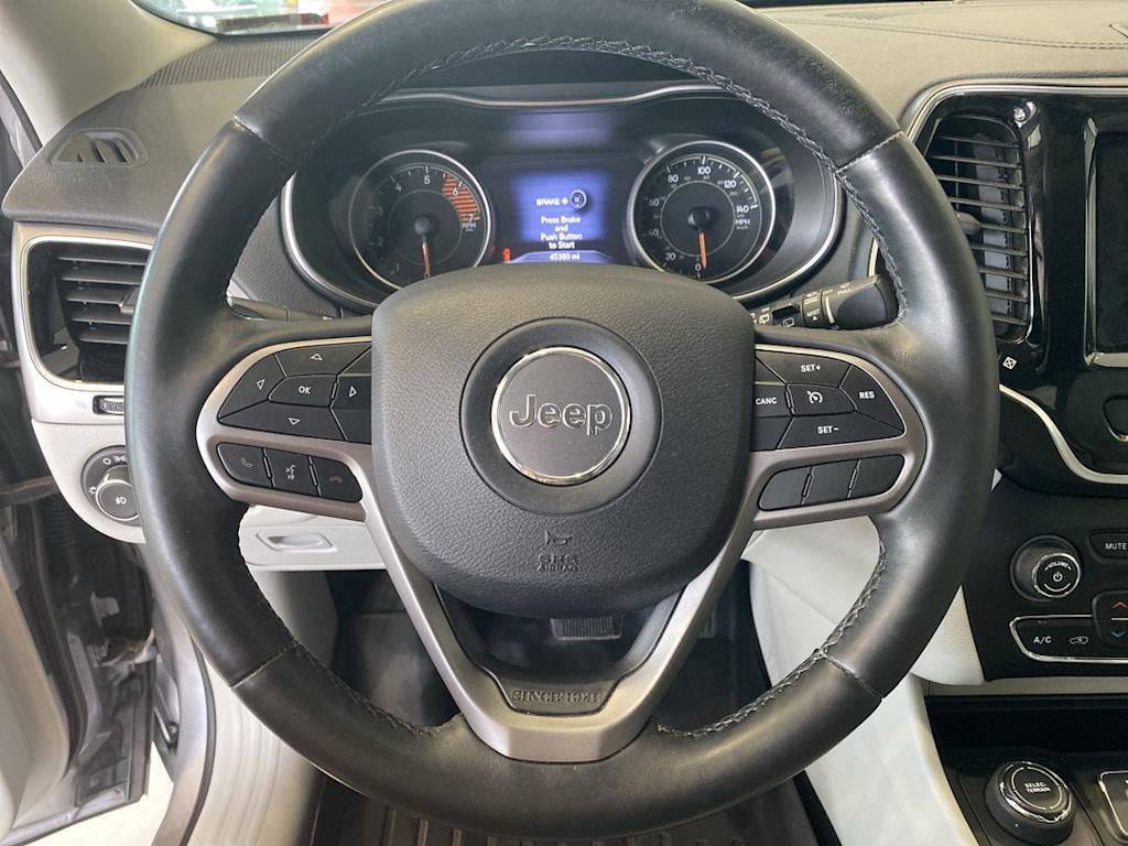 Thumbnail: 2019 Jeep Cherokee - 2