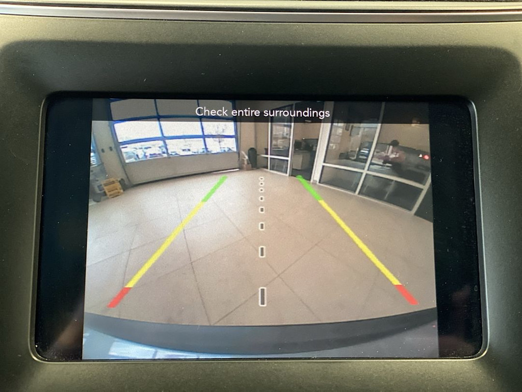 Thumbnail: 2019 Jeep Cherokee - 25