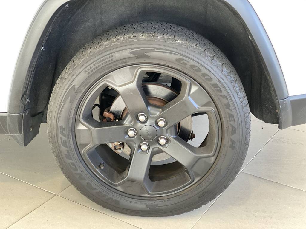 Thumbnail: 2021 Jeep Grand Cherokee - 7