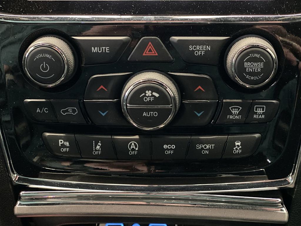 Thumbnail: 2021 Jeep Grand Cherokee - 26