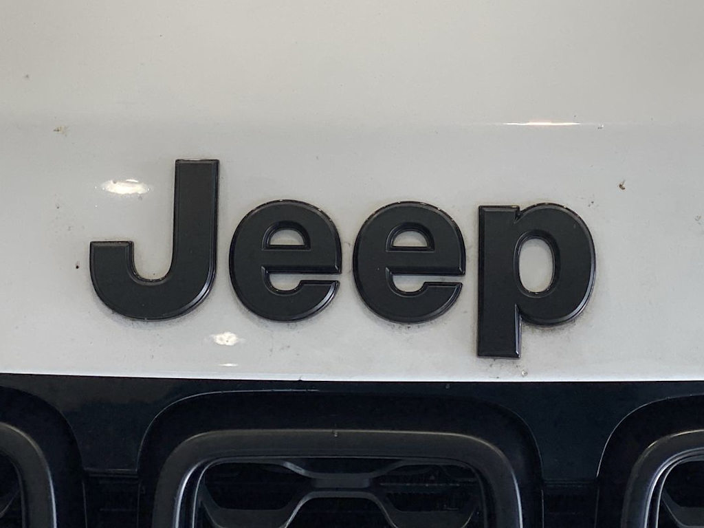 Thumbnail: 2021 Jeep Grand Cherokee - 6