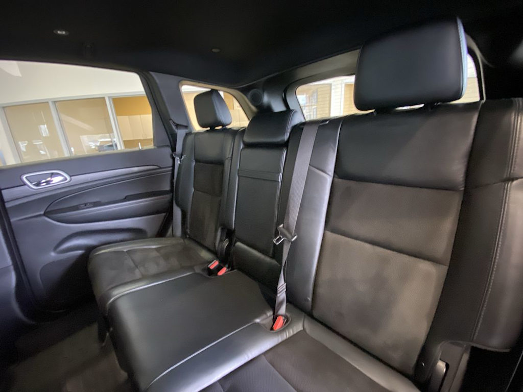 Thumbnail: 2020 Jeep Grand Cherokee - 12