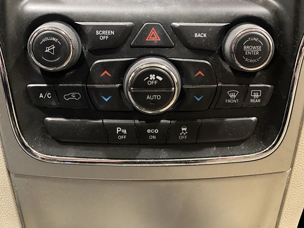 Thumbnail: 2014 Jeep Grand Cherokee - 27