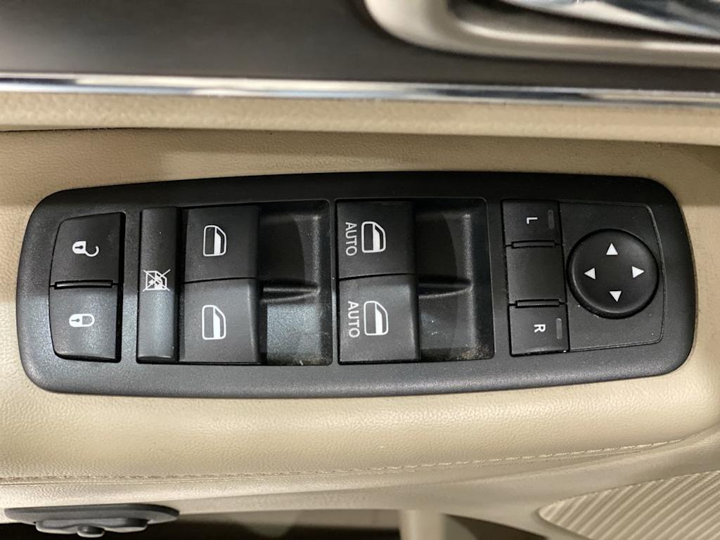 Thumbnail: 2014 Jeep Grand Cherokee - 24