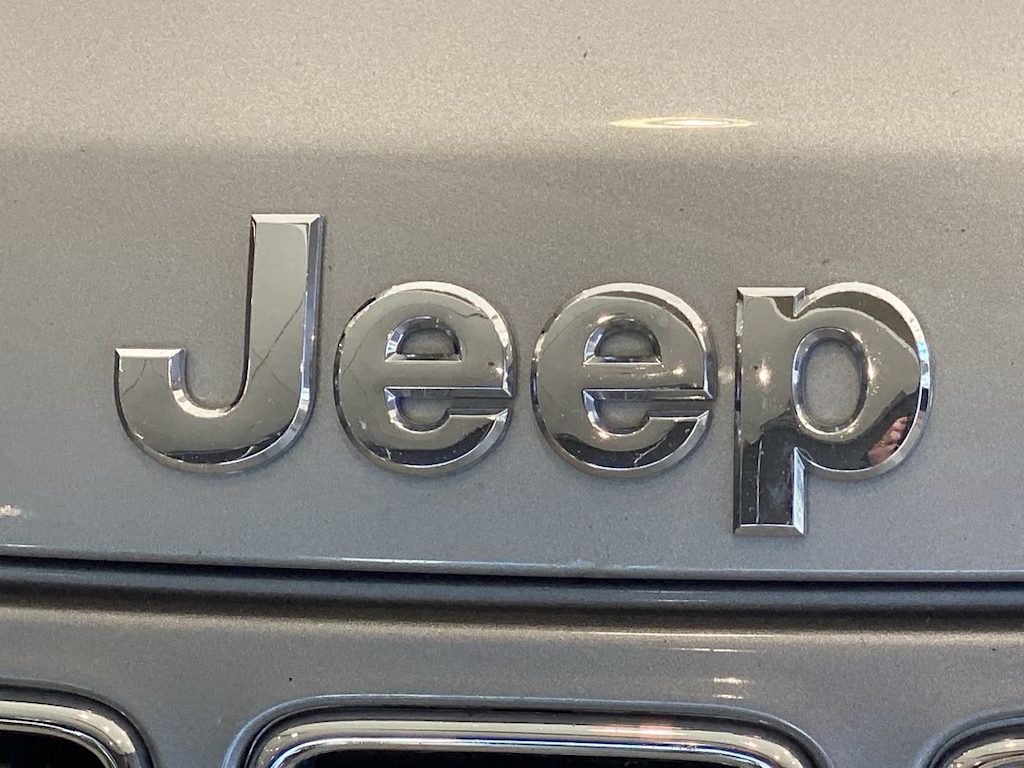 Thumbnail: 2015 Jeep Grand Cherokee - 6