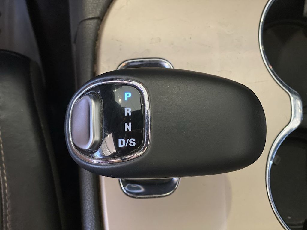 Thumbnail: 2015 Jeep Grand Cherokee - 26