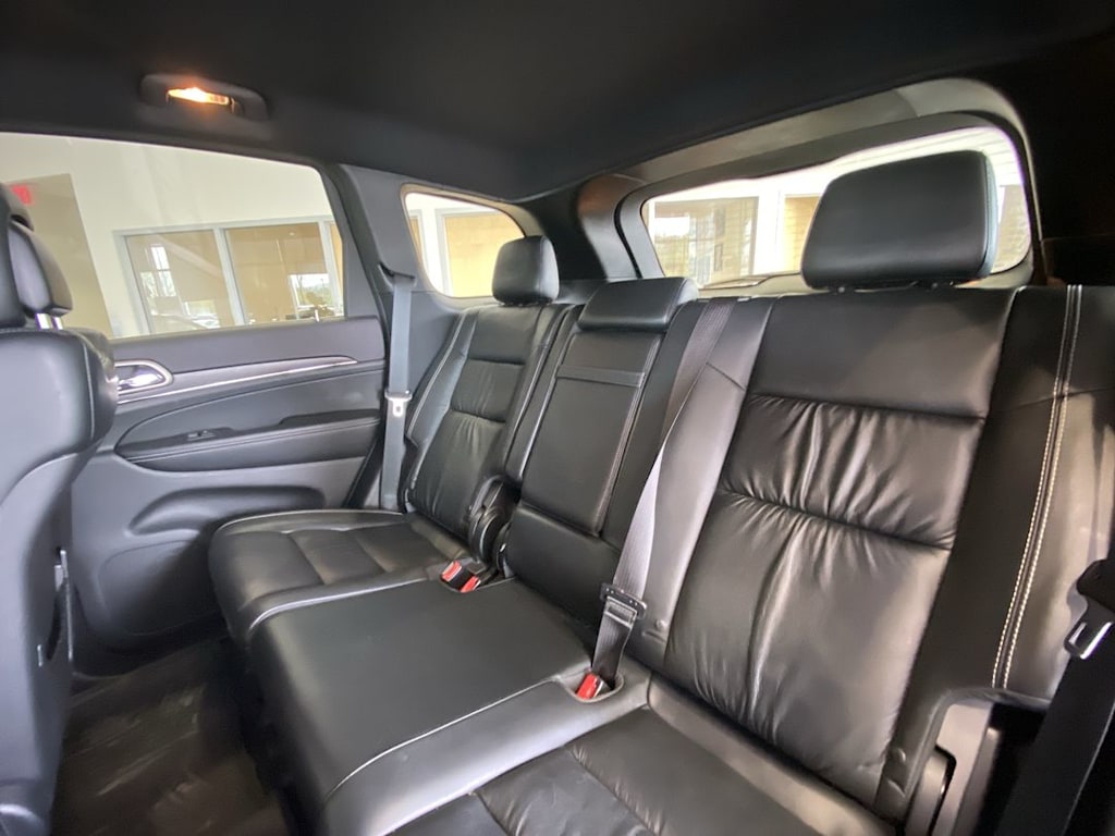 Thumbnail: 2015 Jeep Grand Cherokee - 12