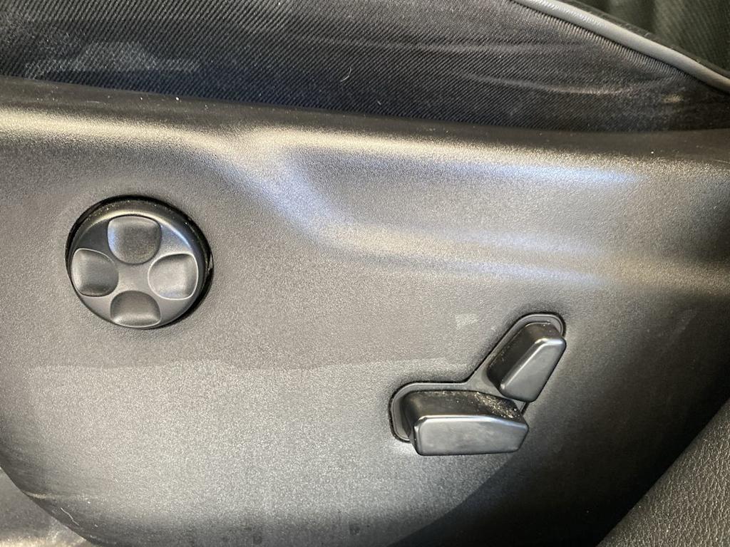 Thumbnail: 2020 Jeep Grand Cherokee - 21