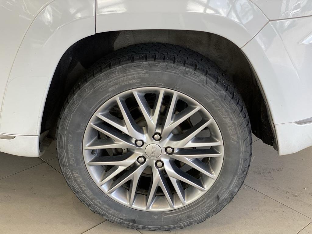 Thumbnail: 2018 Jeep Grand Cherokee - 8