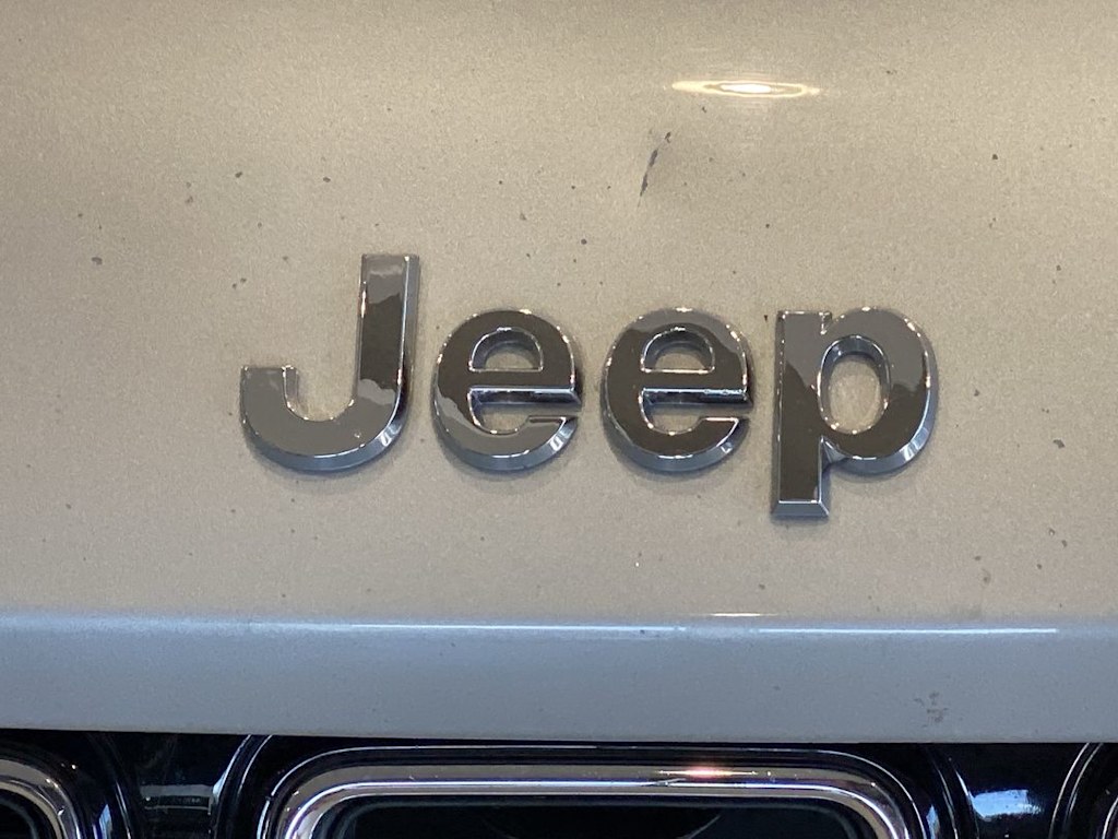 Thumbnail: 2022 Jeep Grand Cherokee L - 6