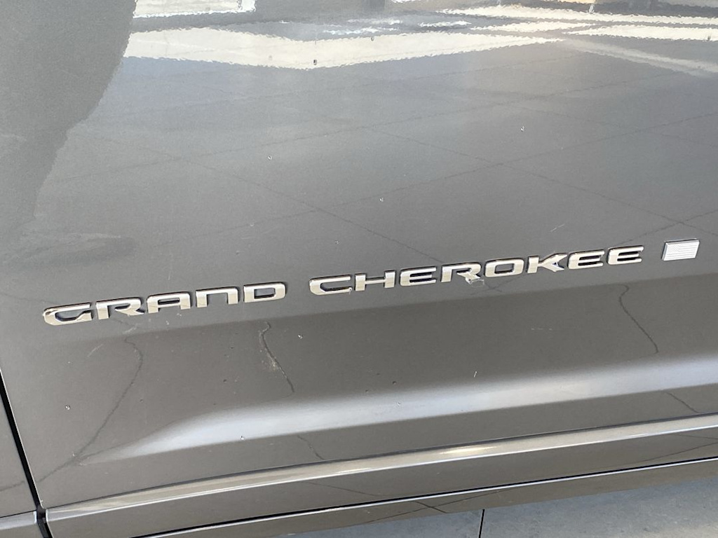 Thumbnail: 2022 Jeep Grand Cherokee L - 6