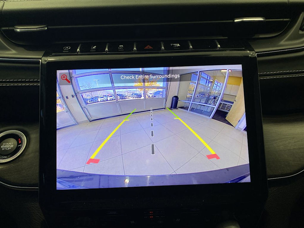 Thumbnail: 2022 Jeep Grand Cherokee L - 24