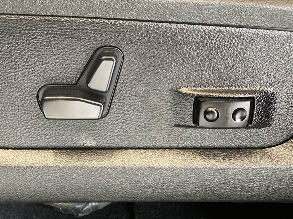 Thumbnail: 2019 RAM 1500 - 19