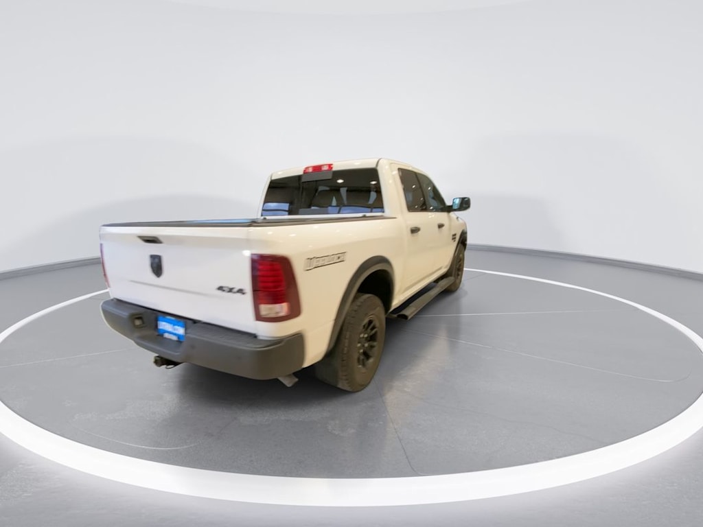 2021 RAM 1500 Classic SLT 16