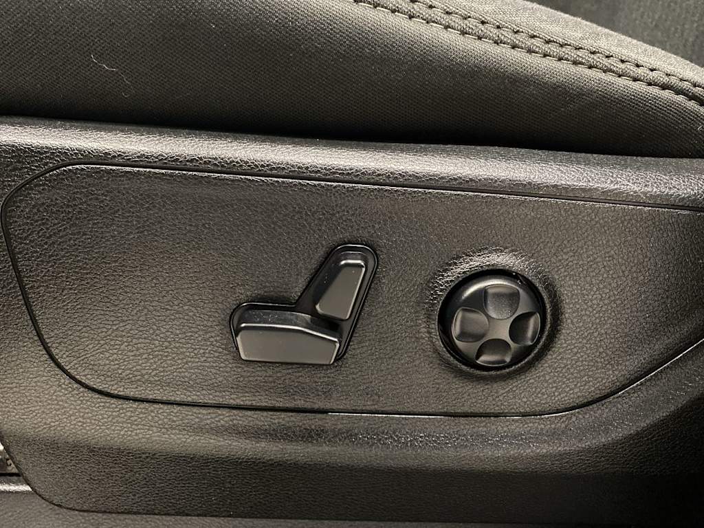 Thumbnail: 2020 RAM 1500 - 20