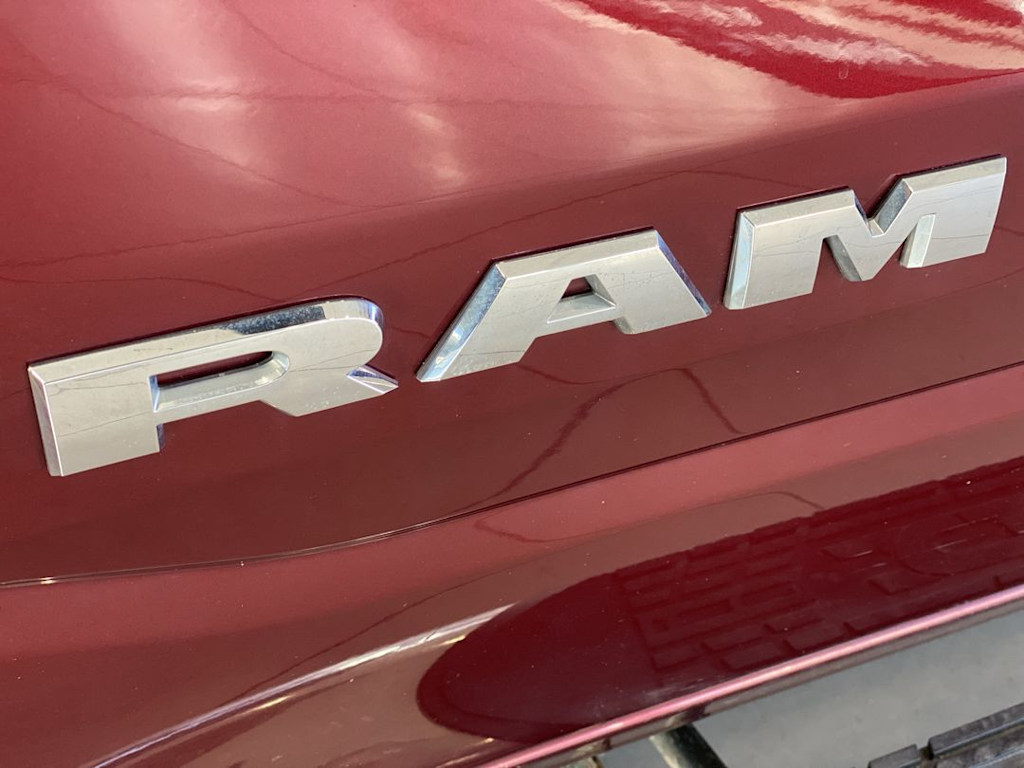 2020 RAM 1500 Laramie 19