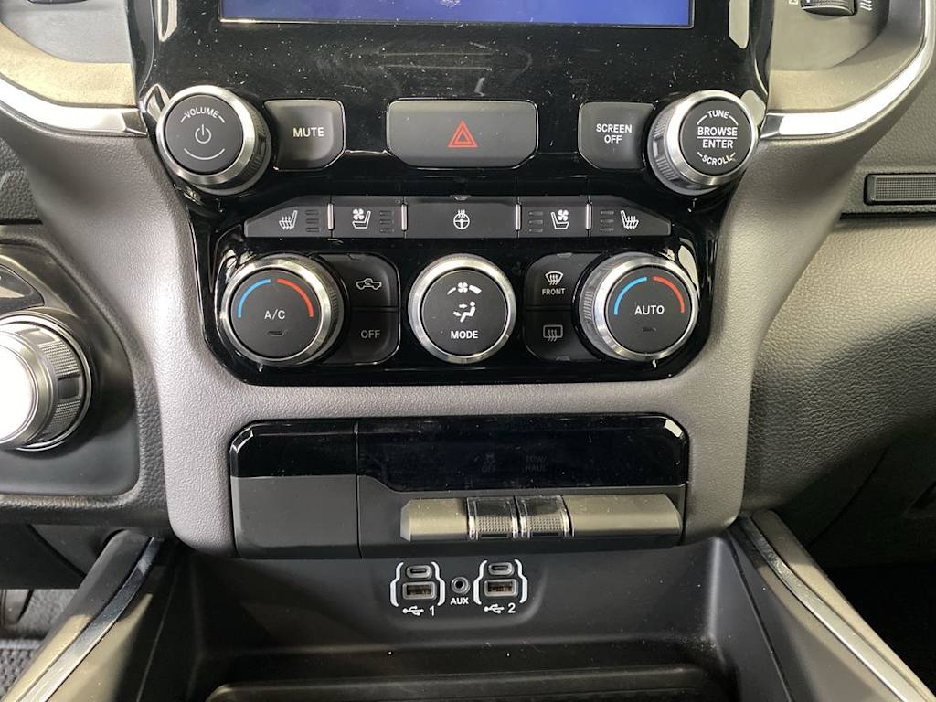 2024 RAM 1500 Laramie 26