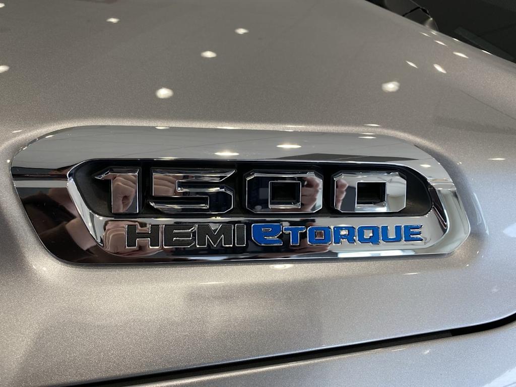 2024 RAM 1500 Laramie 7