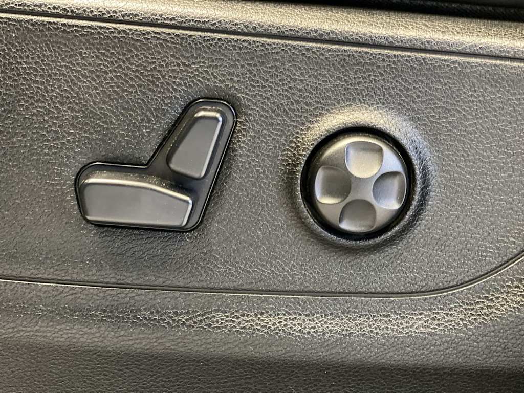 Thumbnail: 2020 RAM 1500 - 21