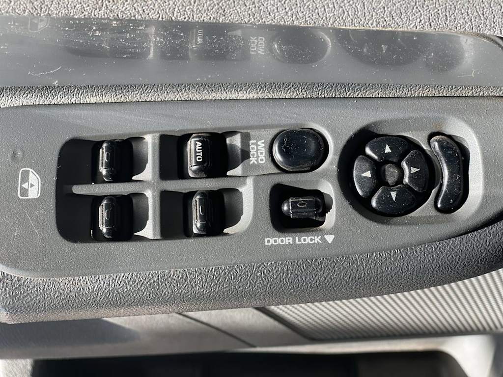 Thumbnail: 2007 Dodge Ram 2500 - 19