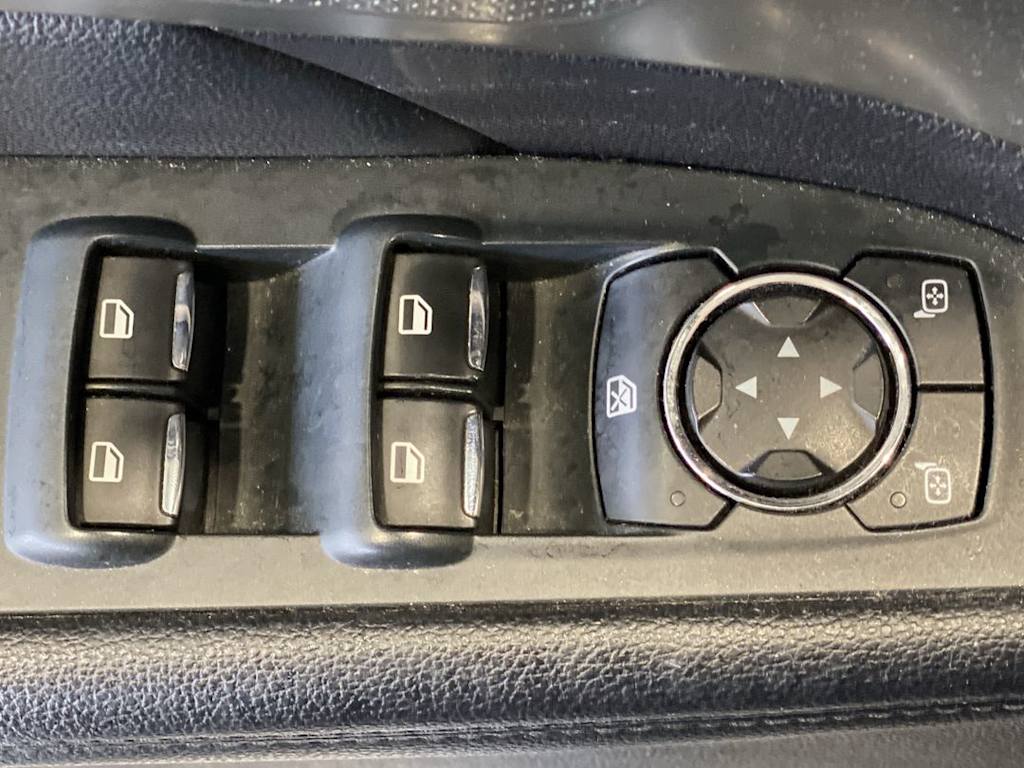 Thumbnail: 2019 Ford Explorer - 24