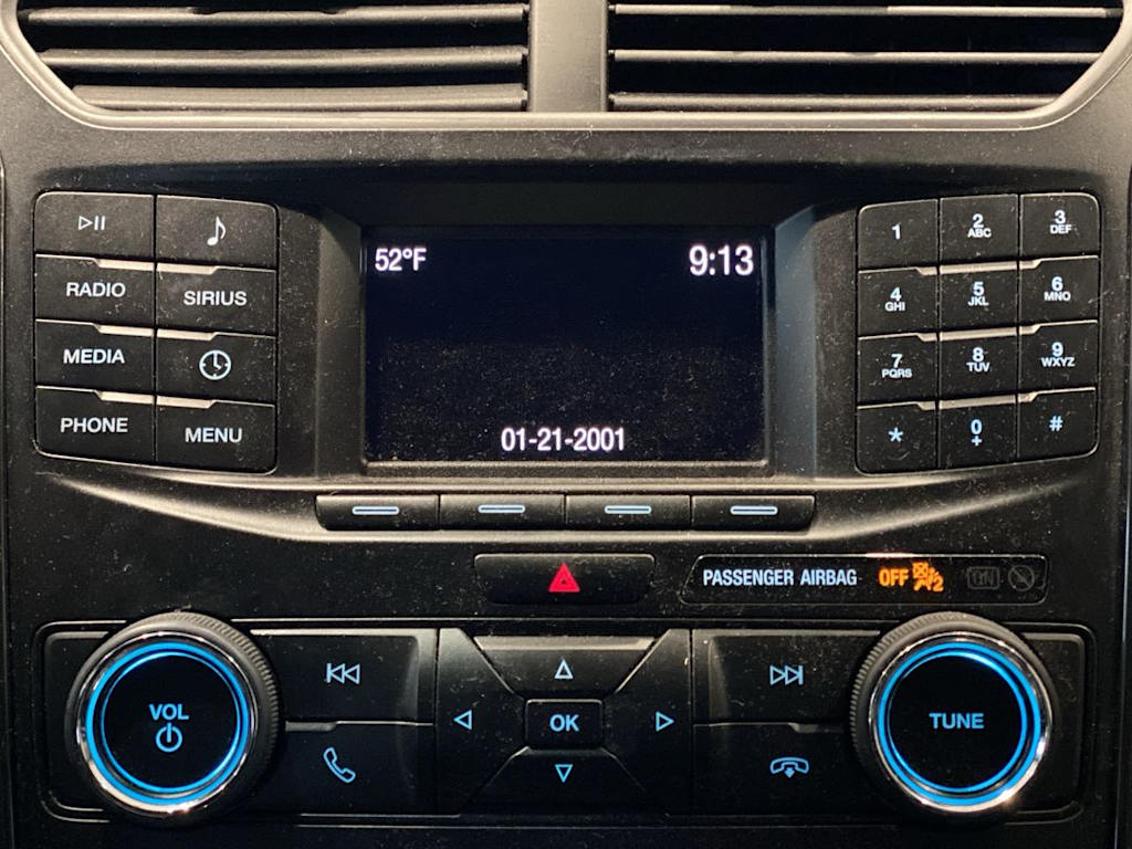 Thumbnail: 2019 Ford Explorer - 25