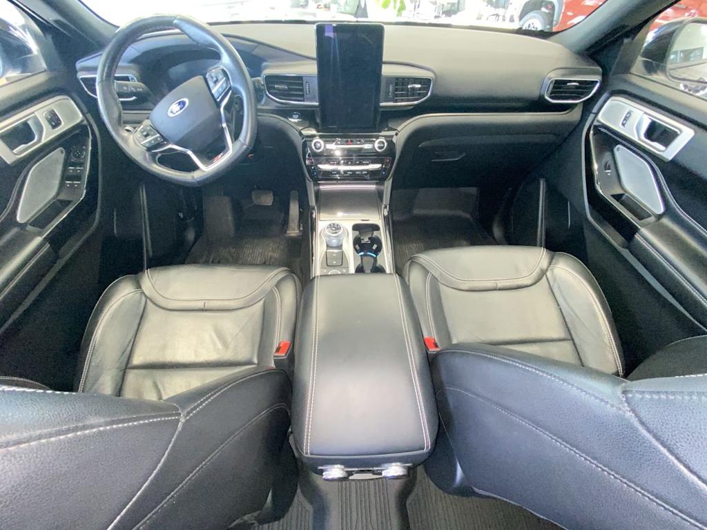 2021 Ford Explorer ST 8