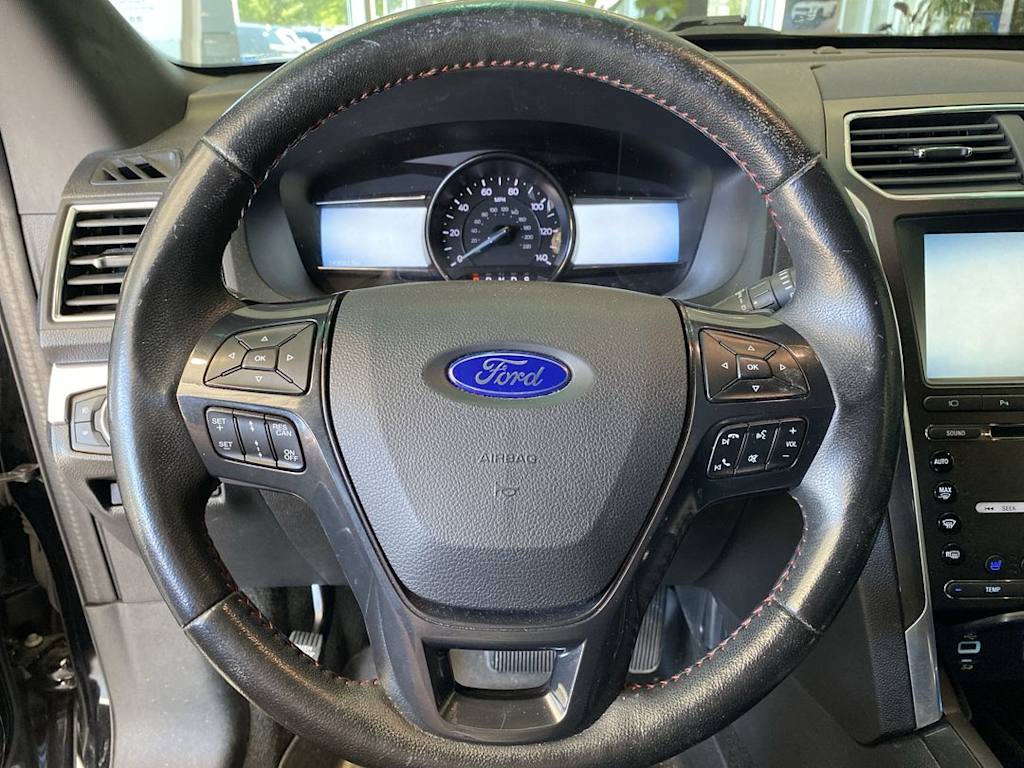 Thumbnail: 2016 Ford Explorer - 2