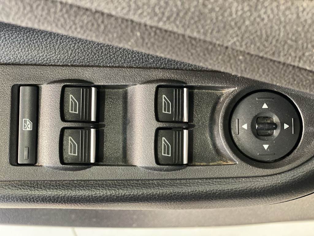Thumbnail: 2019 Ford Escape - 23