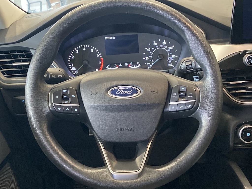 Thumbnail: 2022 Ford Escape - 3